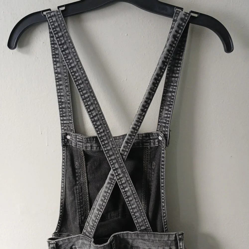 Free People important please